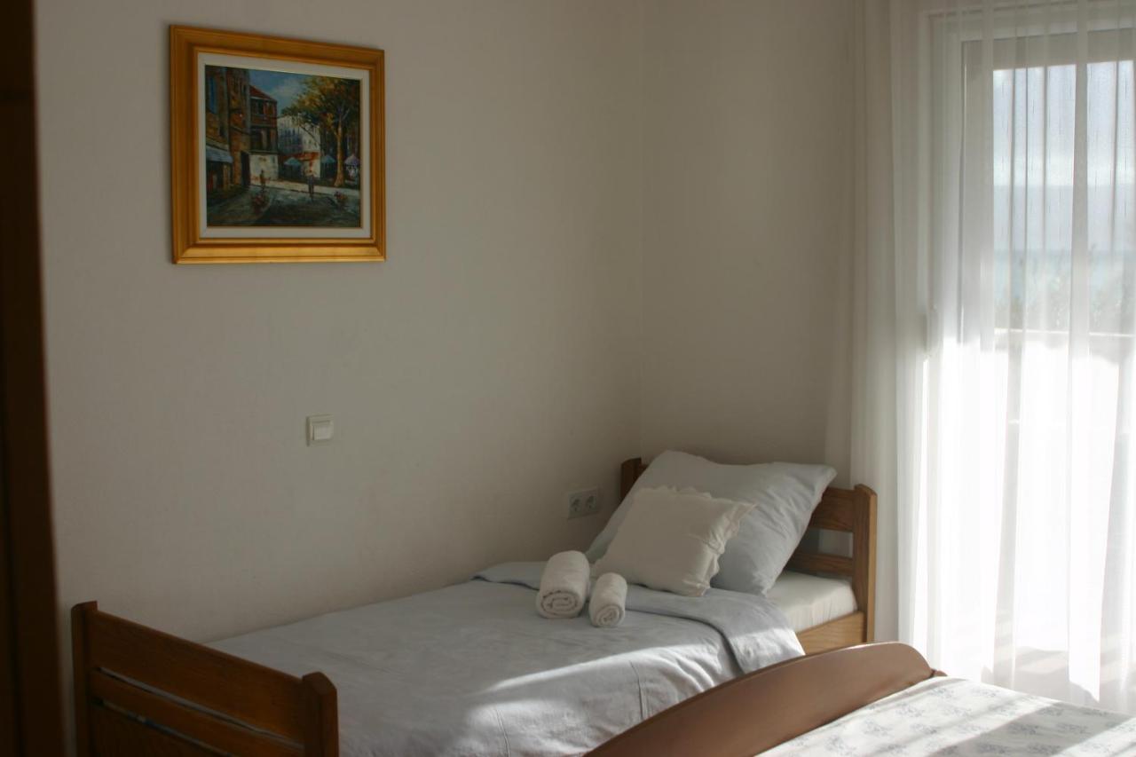 Apartments Marta Duće Екстериор снимка
