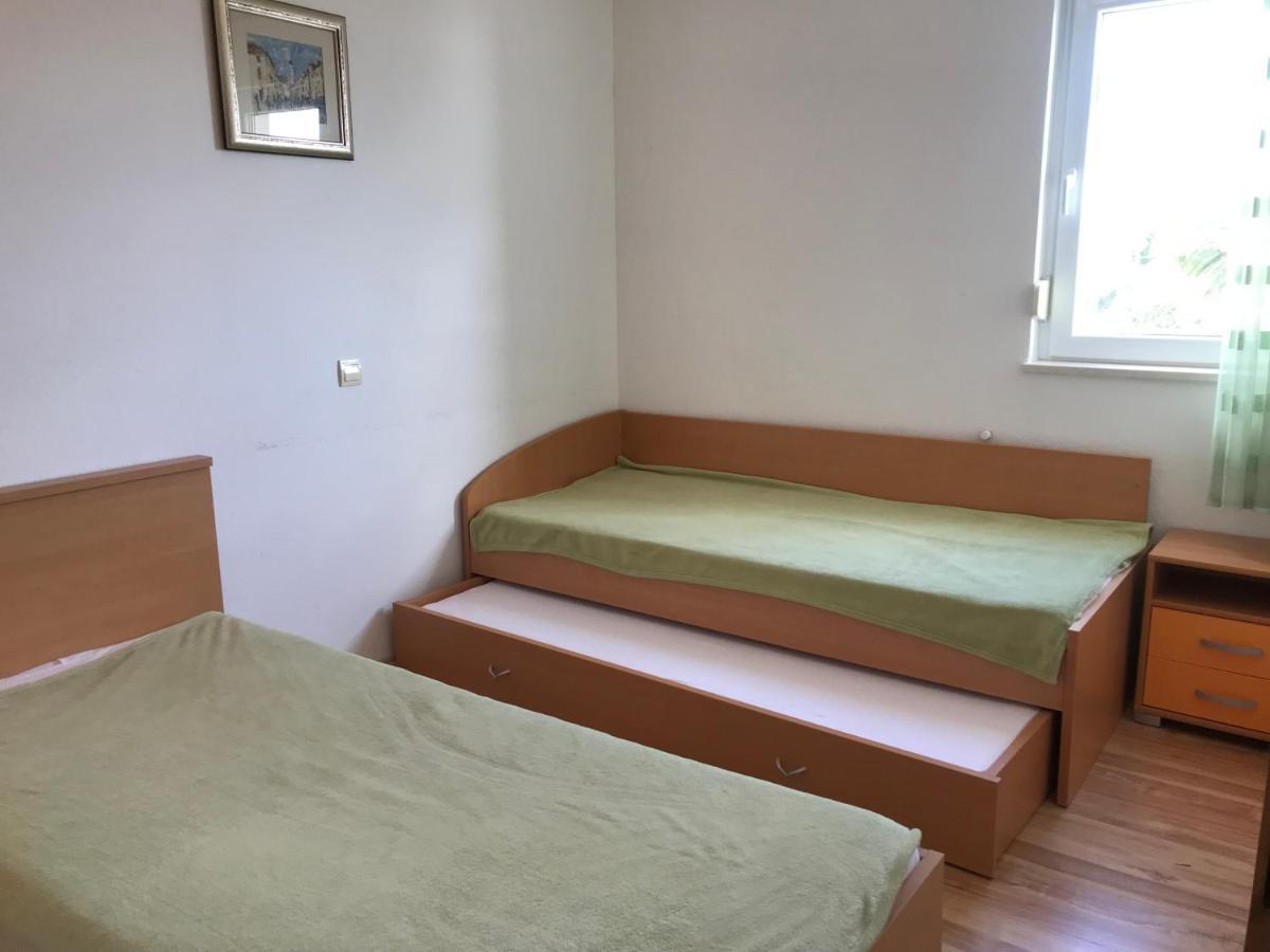 Apartments Marta Duće Екстериор снимка