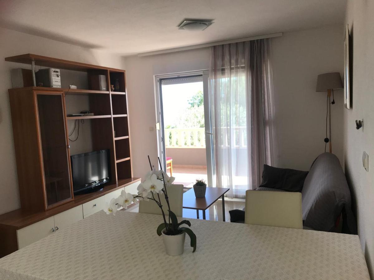 Apartments Marta Duće Екстериор снимка