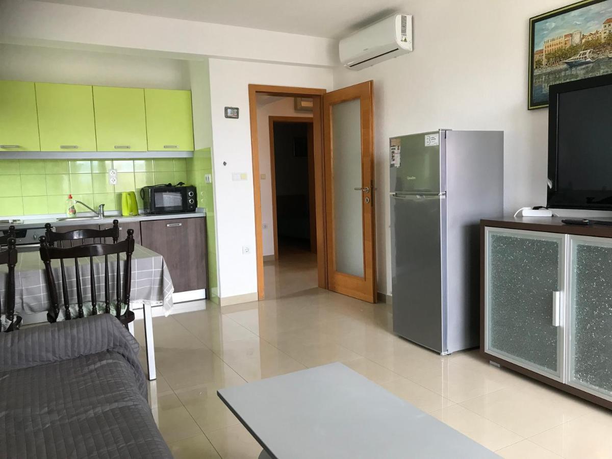 Apartments Marta Duće Екстериор снимка
